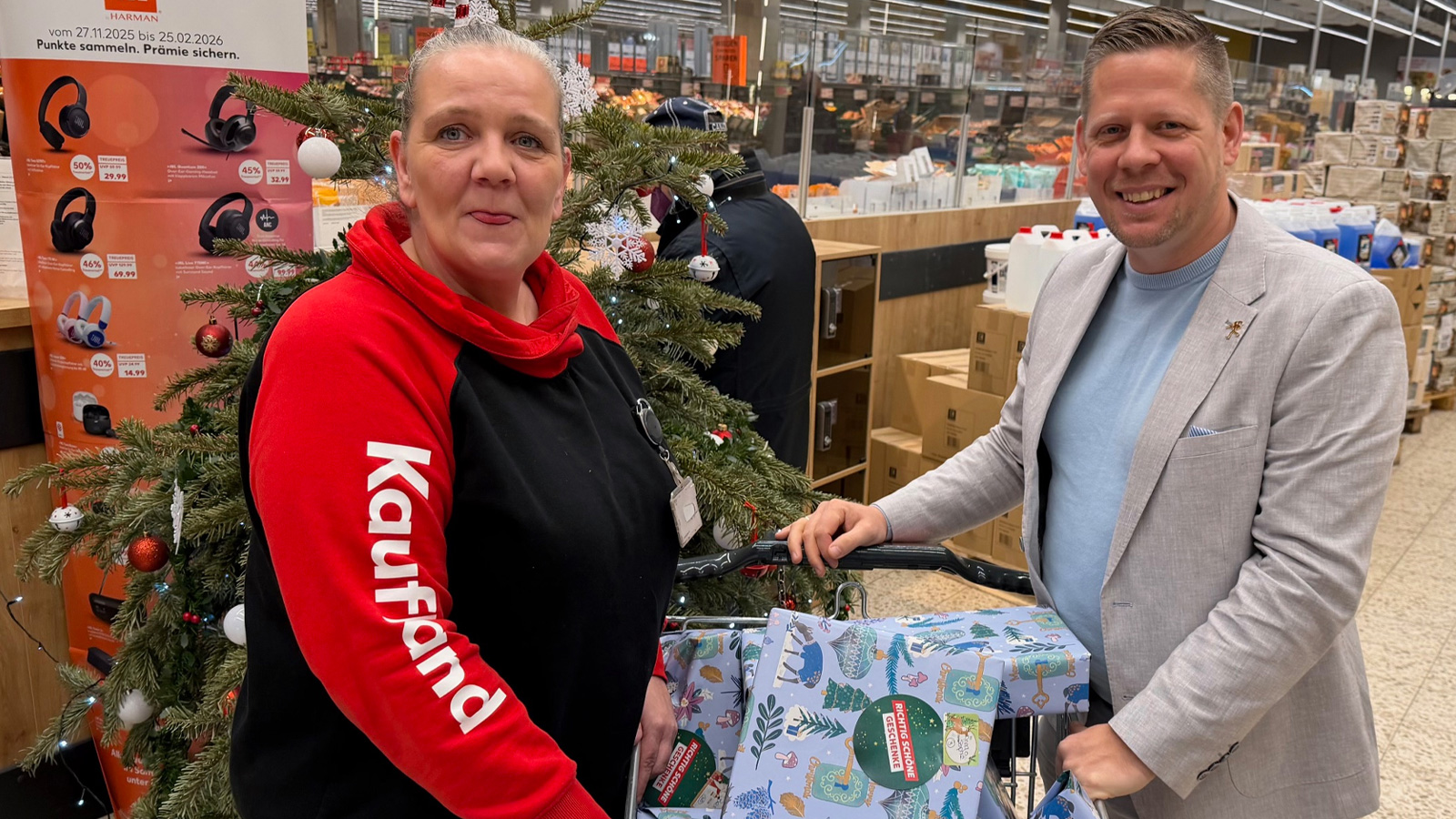 Wunschbaumaktion bei Kaufland Holzminden unterstützt Kinder und Jugendliche der Evangelischen Jugendhilfe