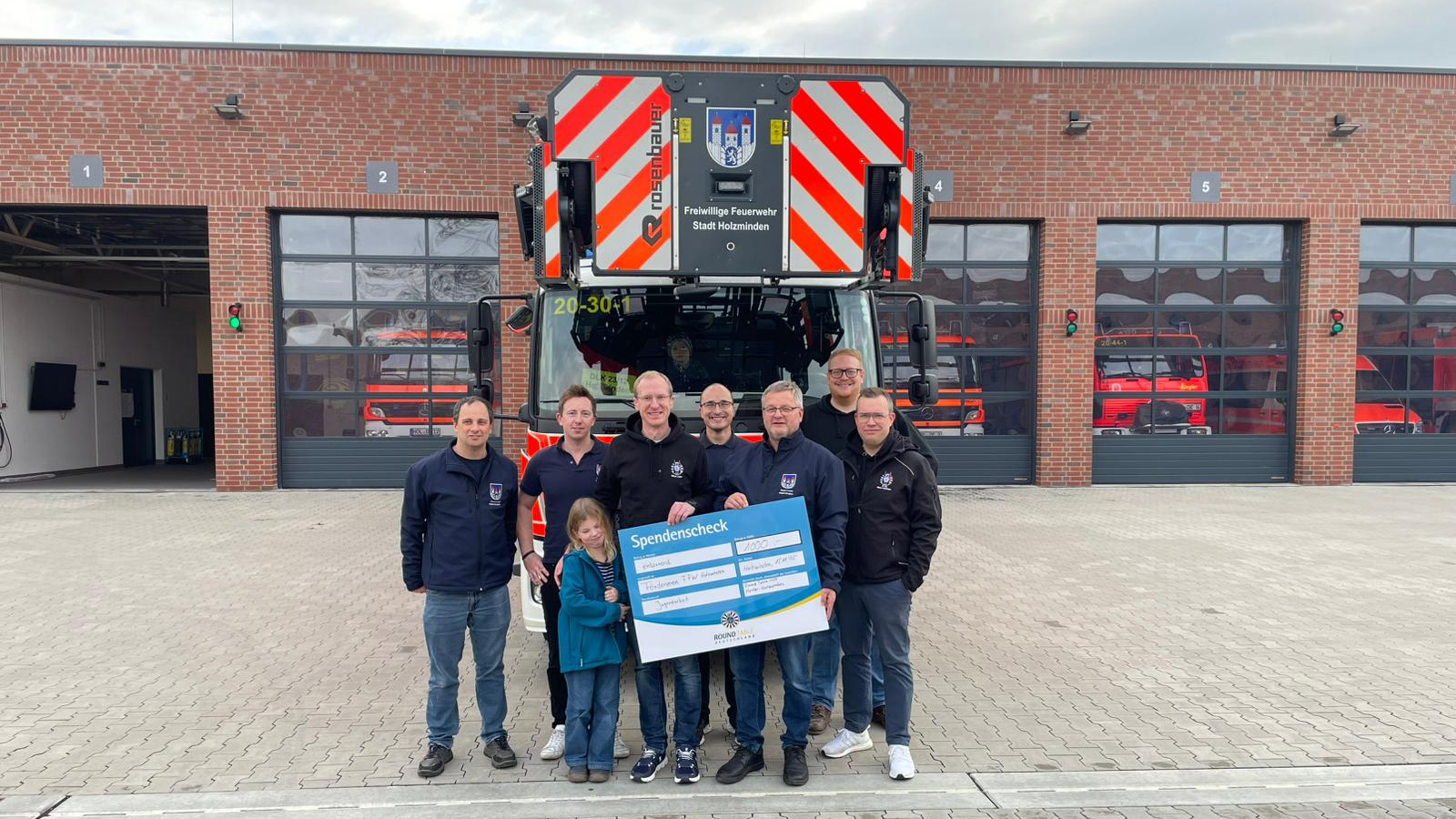 Wertschätzung für Ehrenamt: Round Table spendet 1.000 Euro an Ortsfeuerwehrverband Holzminden