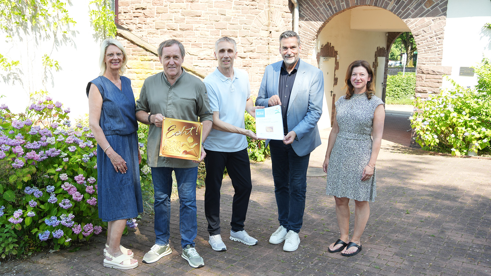 Stolzer Moment in Holzminden: Weserhotel Schwager wird für regionale Küche ausgezeichnet