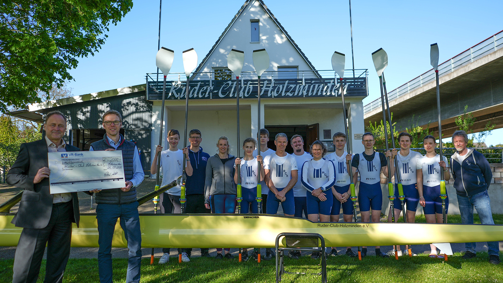 VR Bank Südniedersachsen eG unterstützt Jugend des Ruder-Clubs Holzminden mit 2.000-Euro-Spende