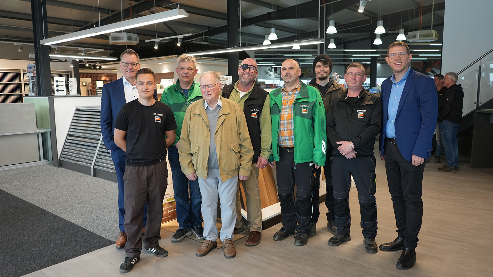 Neuer Bierkamp-Standort stärkt Wirtschaft: VR-Bank baut Baustoffgeschäft in Holzminden aus