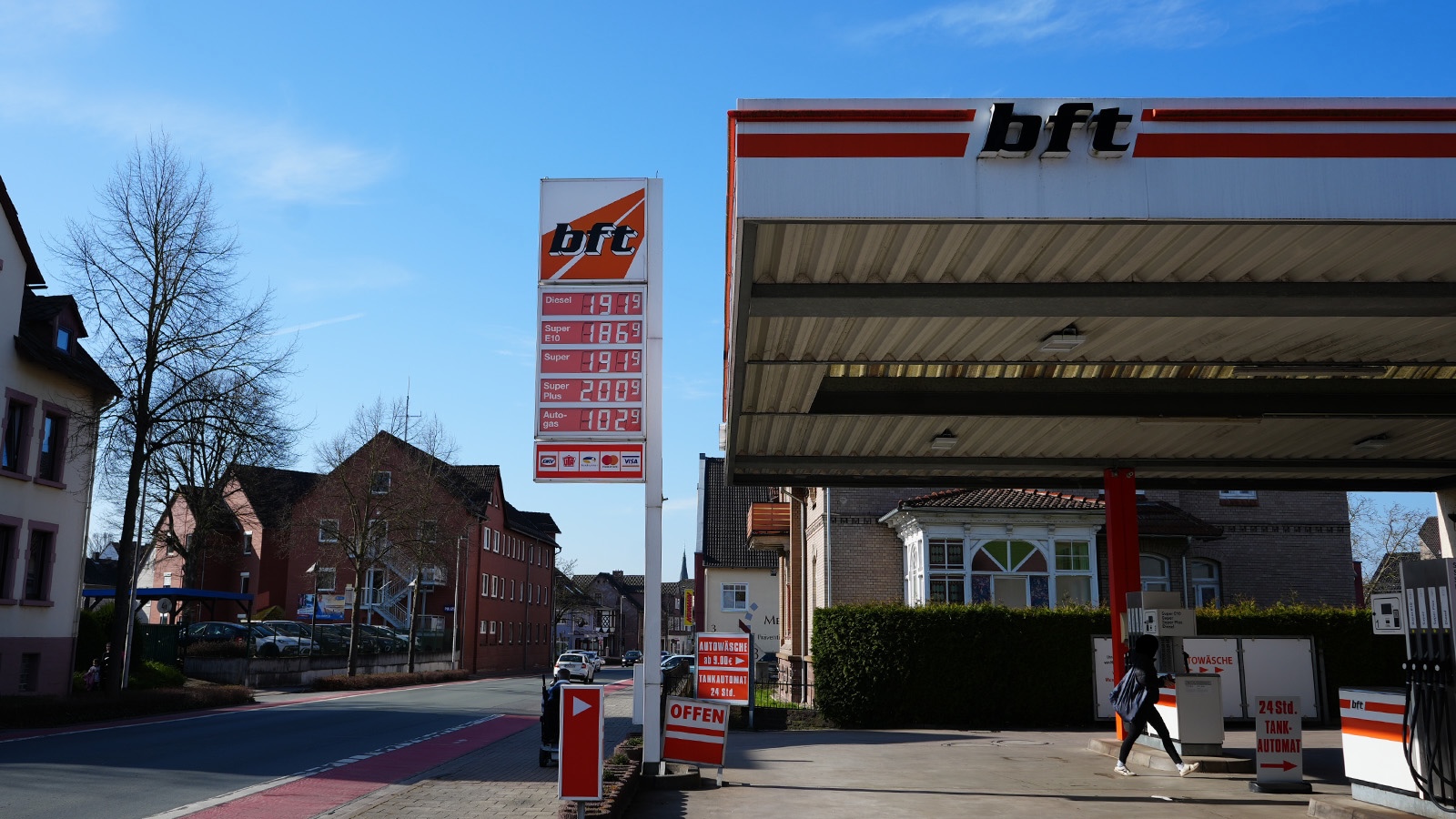 Iran-Konflikt treibt Spritpreise in die Höhe: Super nähert sich der 2-Euro-Marke