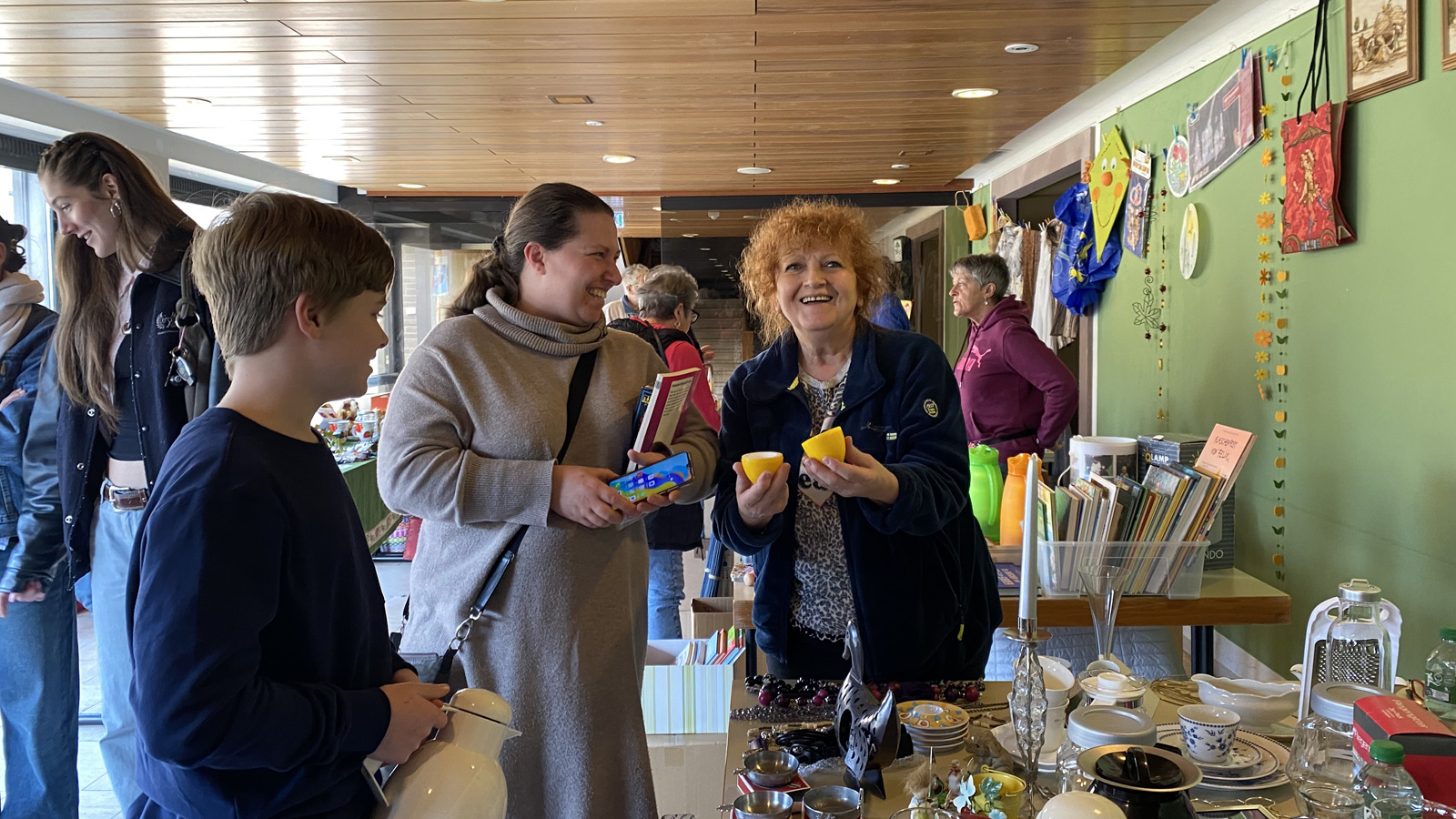 Noch nichts vor am Valentinstag? 1 Euro Flohmarkt lockt nach Neuhaus